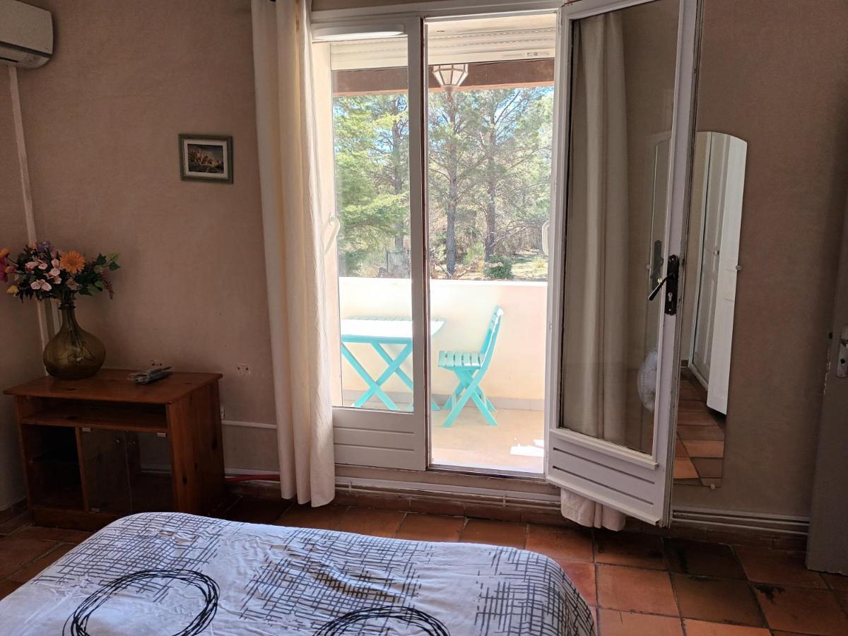 Chambres Tomate, Dans Maison Avec Petit Escalier Et Stanna, A 6Km Du Festival De Piano De La Roque D'Antheron Rognes Dış mekan fotoğraf